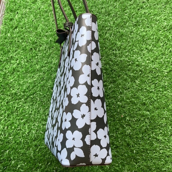Kate Spade brynn tote - Picture 5 of 16